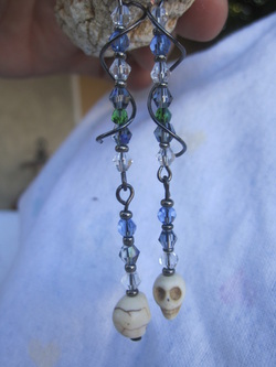  howlite skull long dangle earrings picture