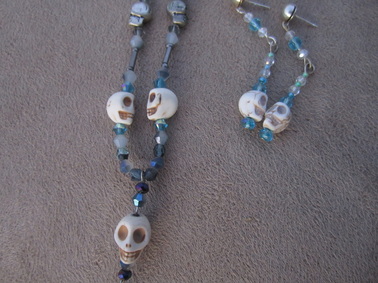 white howlite skull necklace and earring gift set picture